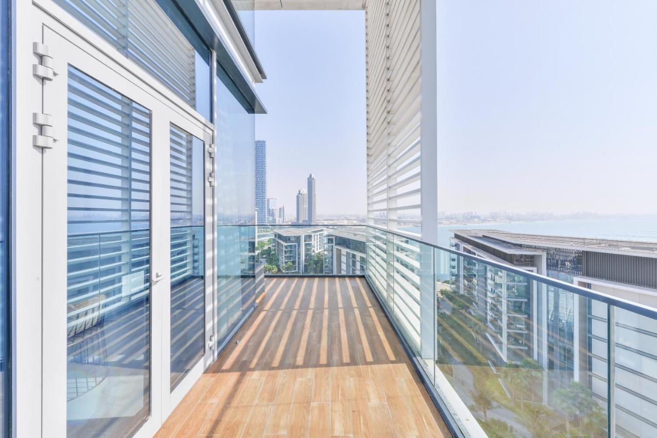 Luxe 3 Bedroom Oceanfront Apartment In The Heart Of Bluewaters Island Dubai Eksteriør bilde