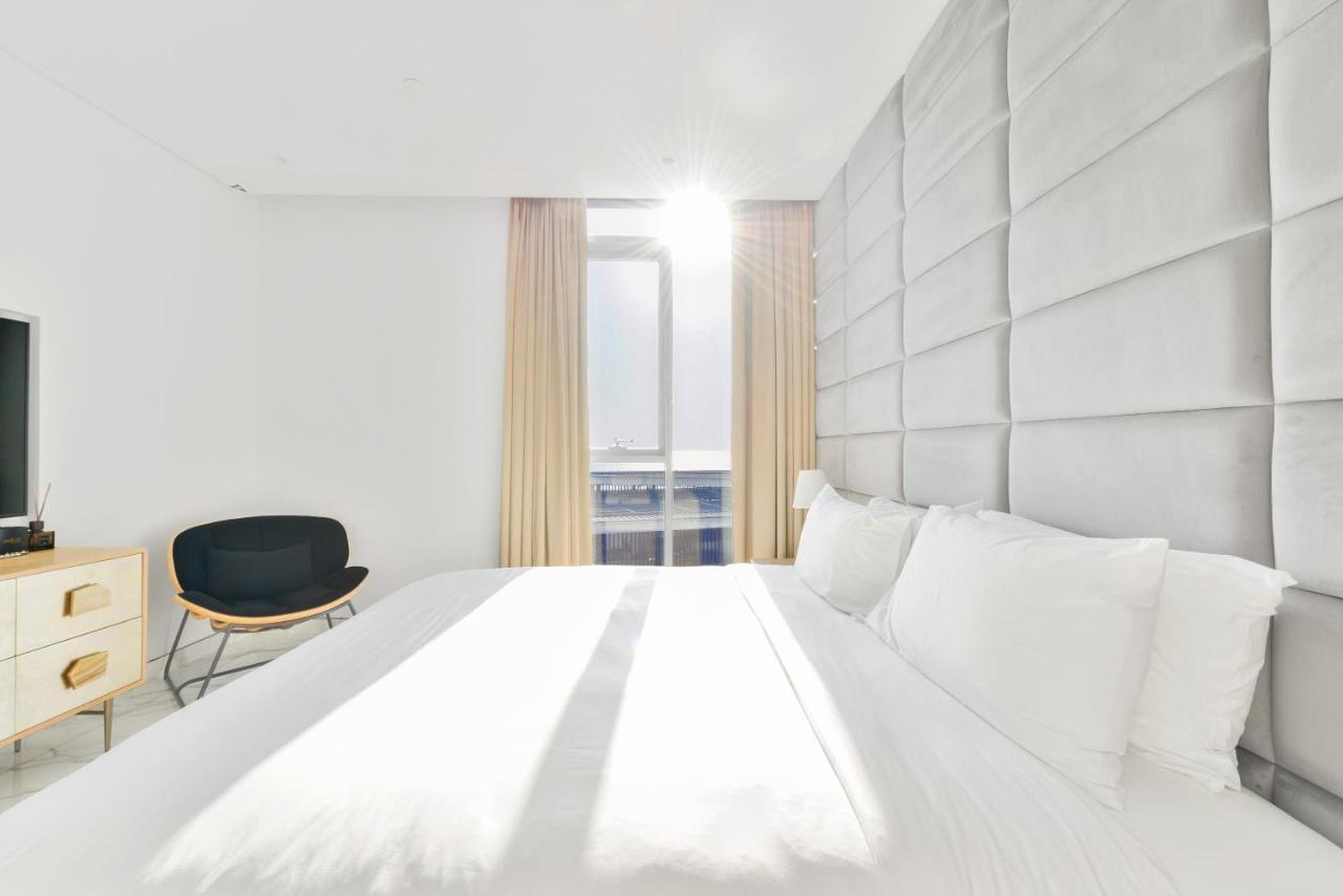 Luxe 3 Bedroom Oceanfront Apartment In The Heart Of Bluewaters Island Dubai Eksteriør bilde
